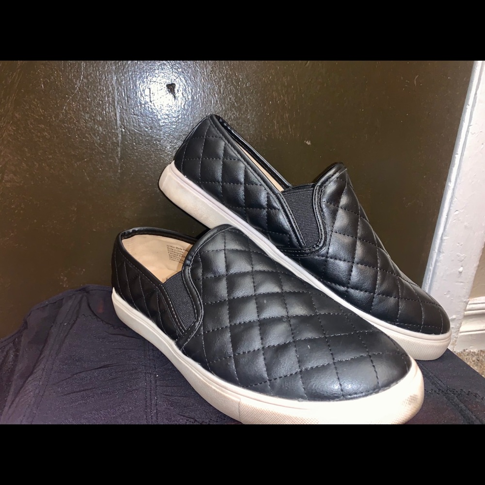 Black Fancy Sneakers